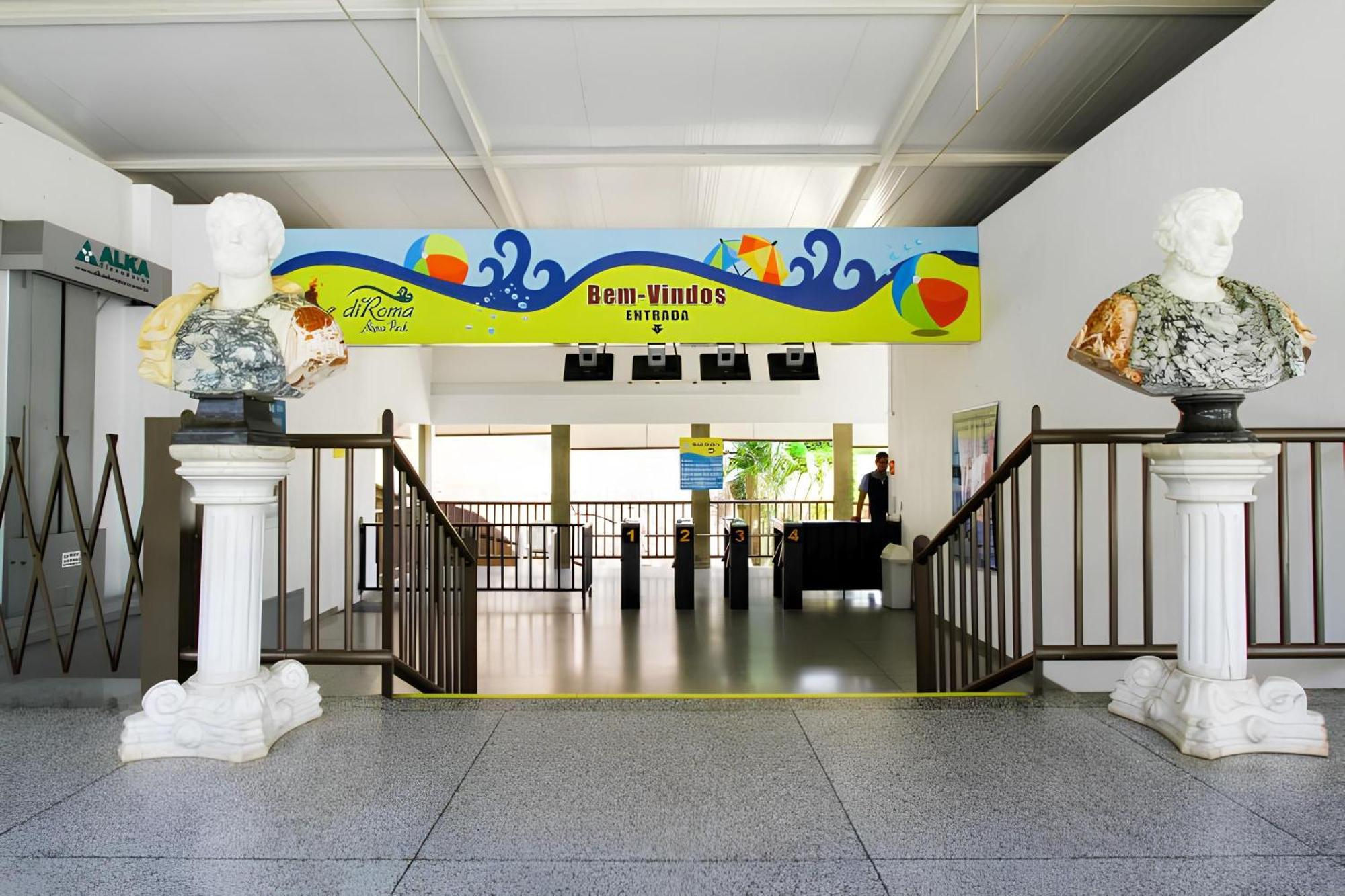 דירות קאלדס נובאס Piazza Diroma Com Acesso Ao Acqua Park מראה חיצוני תמונה