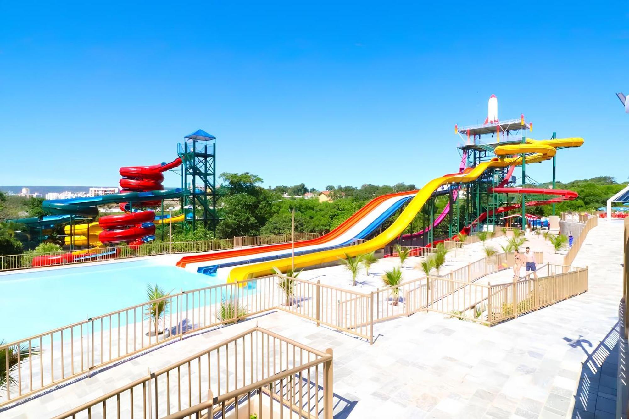 דירות קאלדס נובאס Piazza Diroma Com Acesso Ao Acqua Park מראה חיצוני תמונה